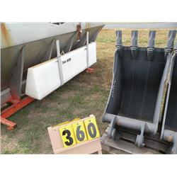 24" backhoe tooth bucket [gray]