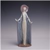Image 1 : Lladro Porcelain Figurine, Afternoon Tea 1001428