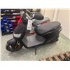 Image 1 : KIMCO IONEX S7R ELECTRIC SCOOTER (NON LÉGAL DANS LA RUE AU QUÉBEC)