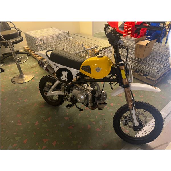 MOTOCROSS BUSCADERO BSX110