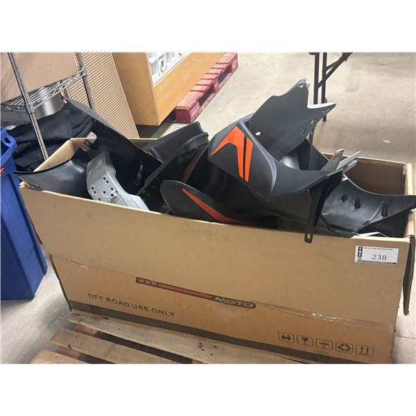 PIÈCES DE CARROSSERIE DE MOTOCROSS (PLASTIQUE) ASST