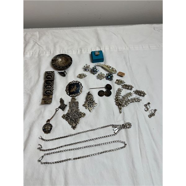 Vintage Costume Jewelry