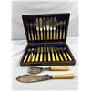 Image 1 : Vintage Silver Plated Boxed Cutlery Set