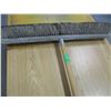 Image 2 : ESTATE:  24" PUSH BROOM