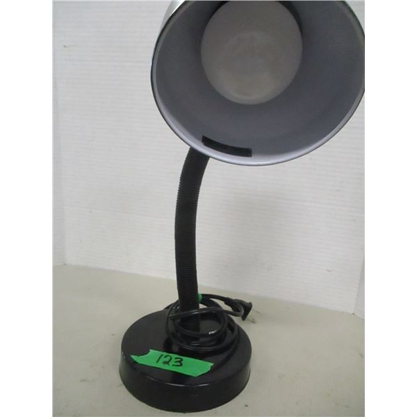 DESK LAMP