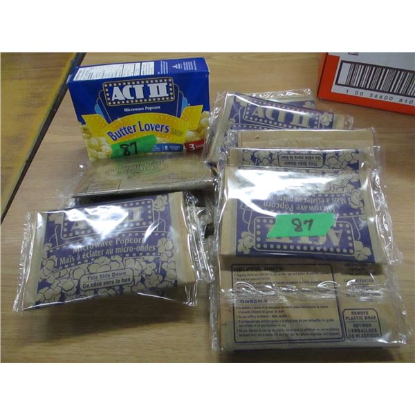 FREIGHT DAMAGE (AS IS):  BOX C/W POPCORN