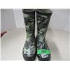 Image 1 : KID'S RUBBER BOOTS (SIZE 12)