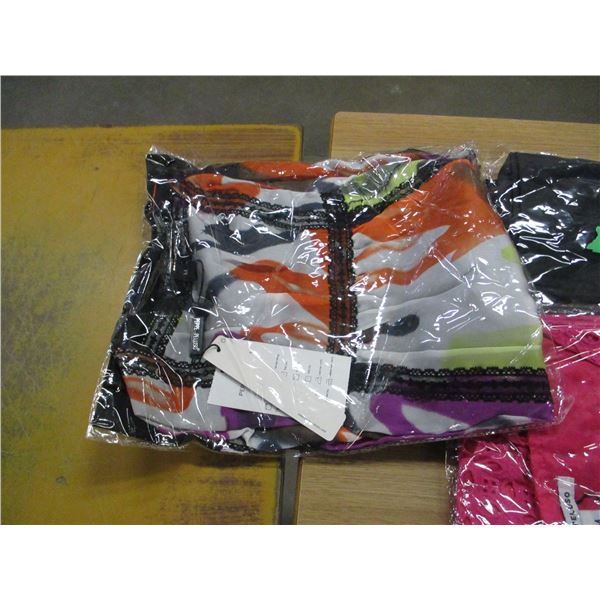 NEW:  TRAY C/W GIRLS CLOTHING (SHIRTS, DRESSERS, ETC) (SIZE 5 - 6)