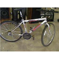 Roadmaster  15 Speed Mountain Bike