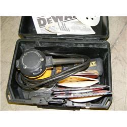 Dewalt Round Palm Sander
