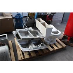 Lot of 3 Sinks & 2 Toilets