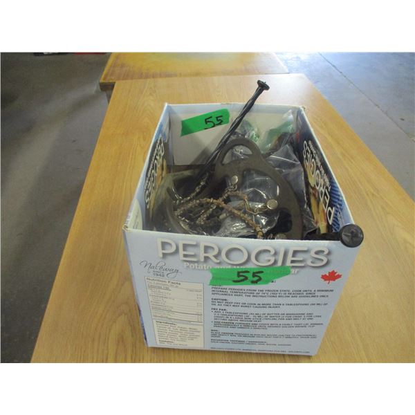 BOX C/W TRACTION PADS, ANCHOR SPIKES