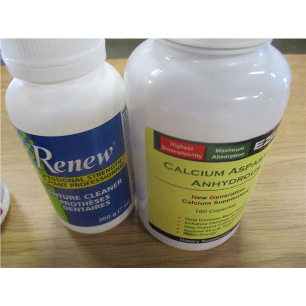 TRAY C/W ASSORTED VITAMINS (PAST DATE - SOLD AS IS)