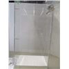 Image 2 : ESTATE:  LOCKING PLASTIC DISPLAY CABINET