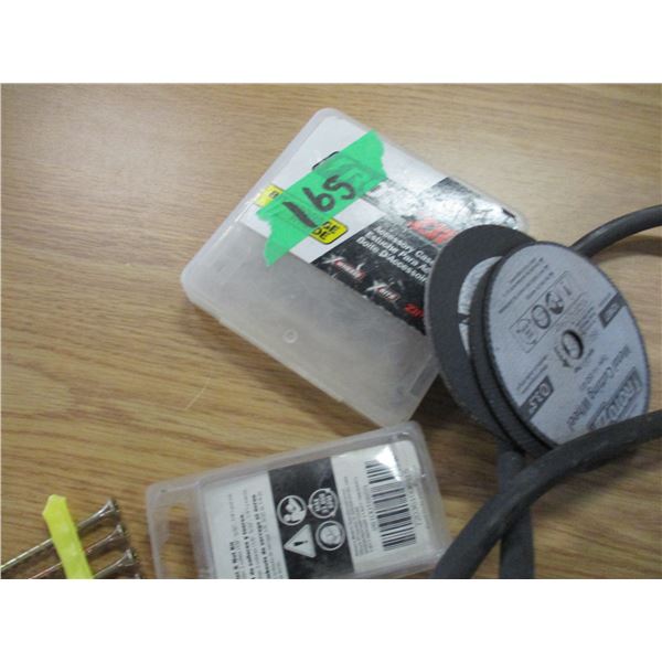 BOX C/W EXTENSION CORD, HOT ZIP WHEELS, NAIL STRIP