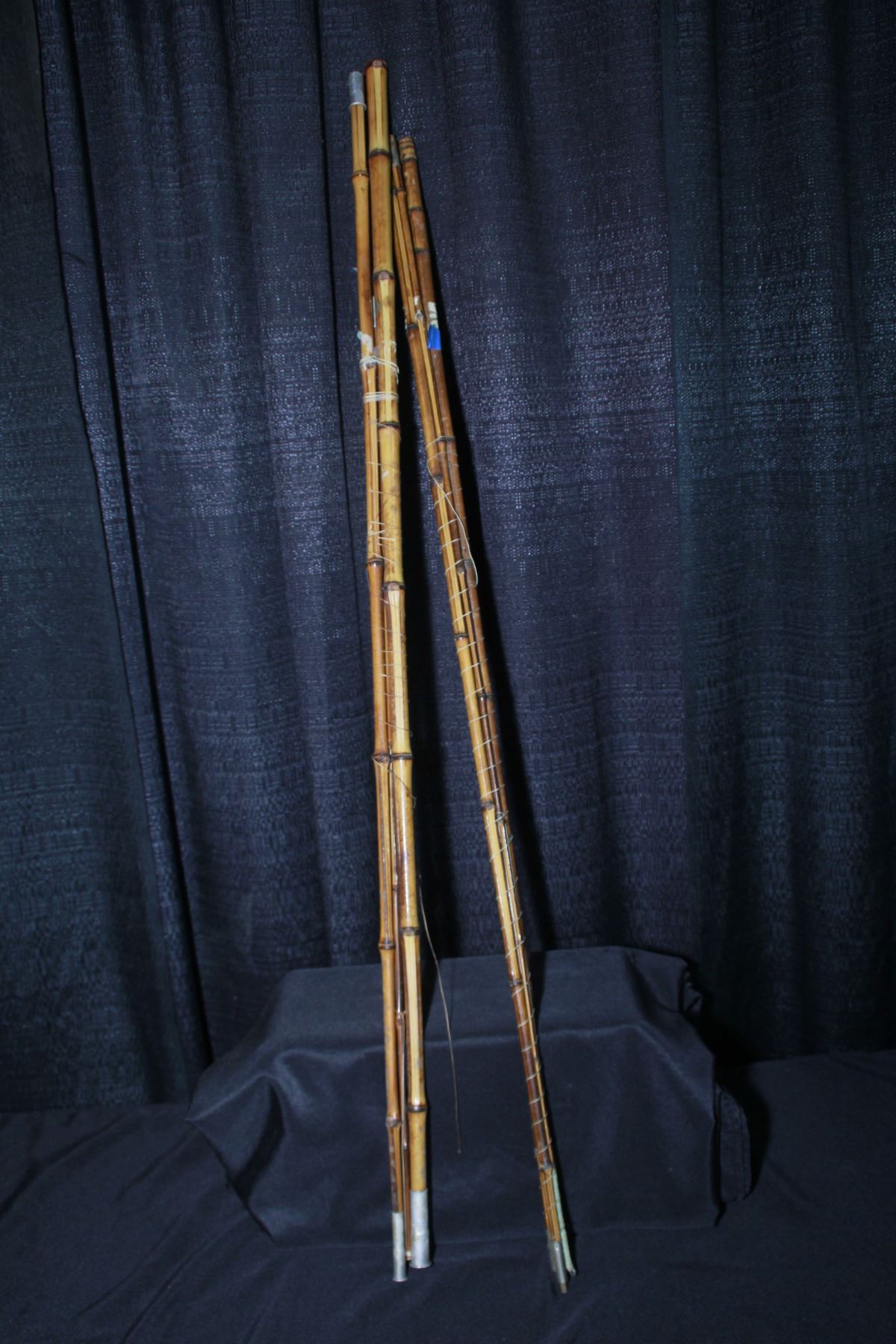 Vintage, three-piece, screw together, bamboo fish rod - Test Site