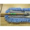 Image 2 : ESTATE:  24" DUST MOP