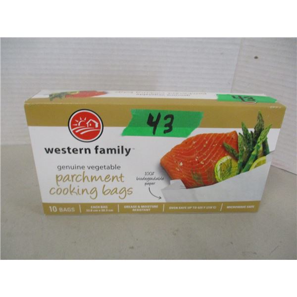 SHELF PULLS (AS IS):  BOX C/W 10 PARCHMENT COOKING BAGS (33.8CM X 20.3 CM)