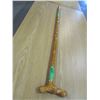 Image 1 : ESTATE:  WOOD T-HANDLE WALKING STICK