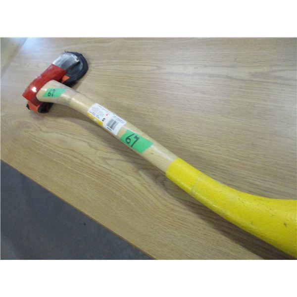 ESTATE:  2.25 LB AXE C/W 28" SAFETY HANDLE AND HEAD COVER