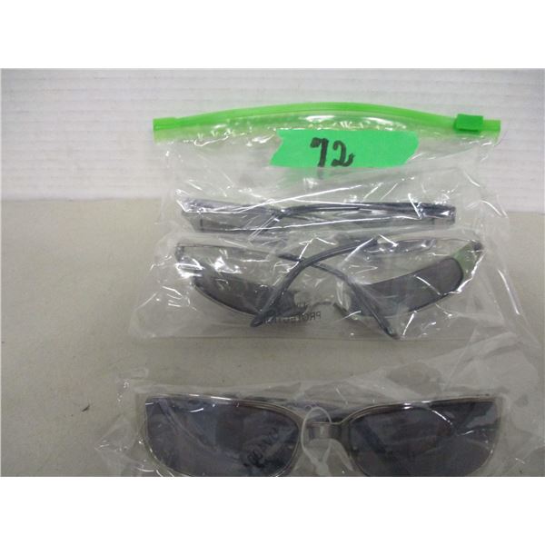 ESTATE/NEW:  BAG C/W 3 PAIR SUNGLASSES