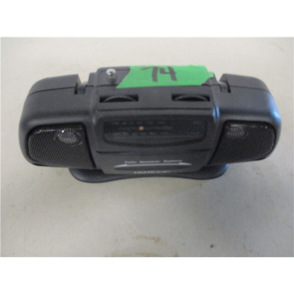 SMALL PORTABLE RADIO (BATTERY OPERATED)
