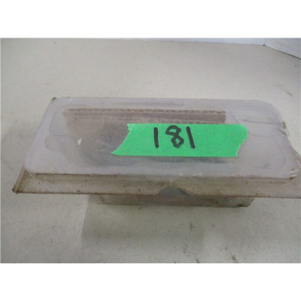 FLASK IN BOX, STAPLES