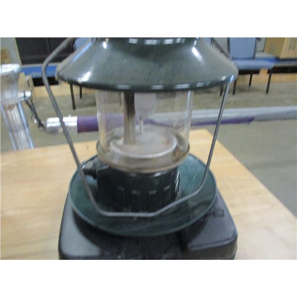 COLEMAN PROPANE LANTERN & CASE