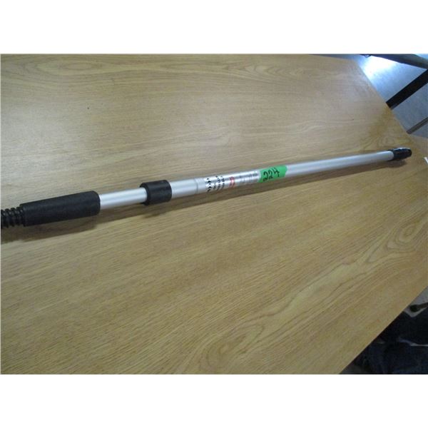 LOCKABLE EXTENDABLE HANDLE