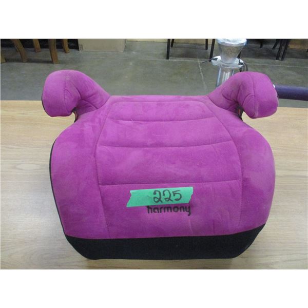 BOOSTER SEAT (AS IS)