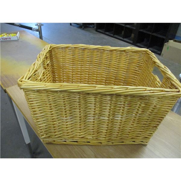 WICKER BASKET
