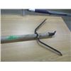 Image 3 : ESTATE:  PUSH BROOM HANDLE