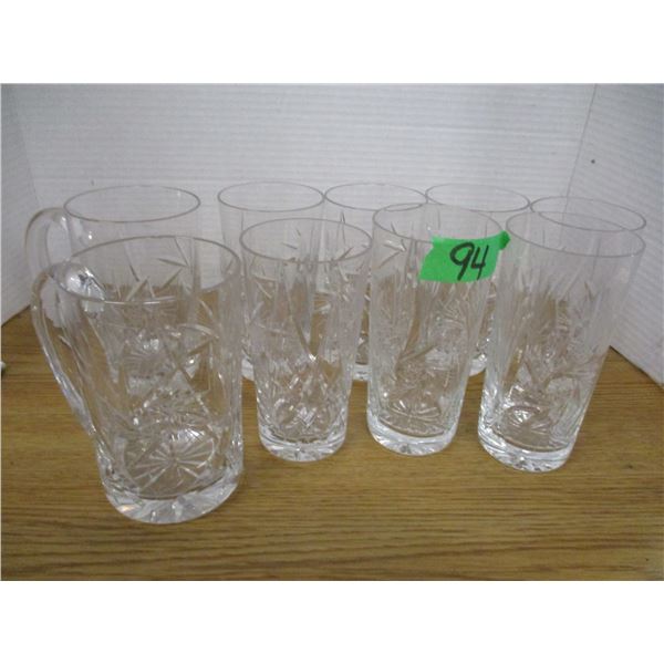 BOX C/W CRYSTAL GLASSES & MUGS