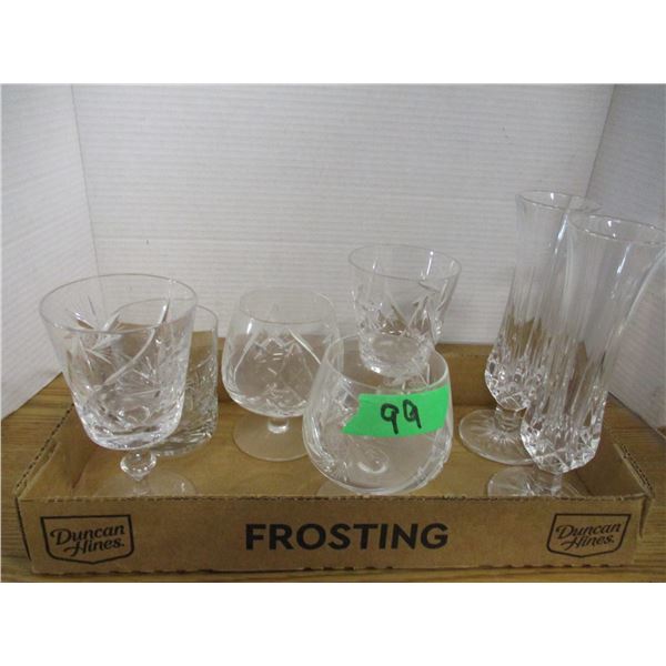 ESTATE:  FLAT C/W CRYSTAL GLASSES