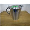 Image 1 : INSULATED PITCHER
