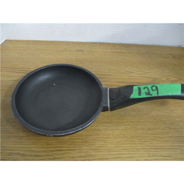 ESTATE:  6" FRYING PAN