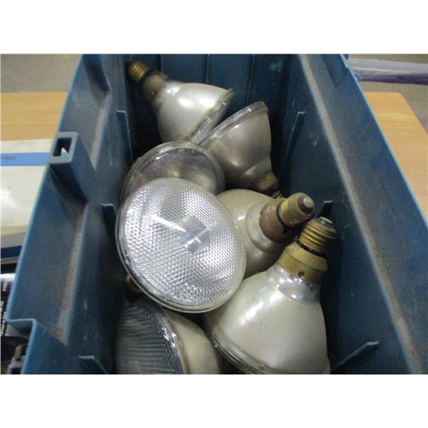 ESTATE:  TOTE C/W ASSORTED FLOOD LAMPS