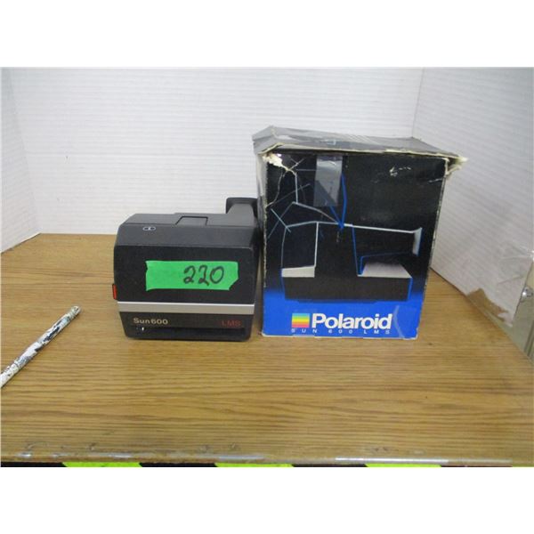 ESTATE:  POLAROID CAMERA