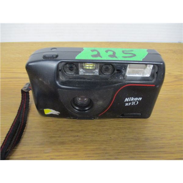 ESTATE:  NIKON CAMERA