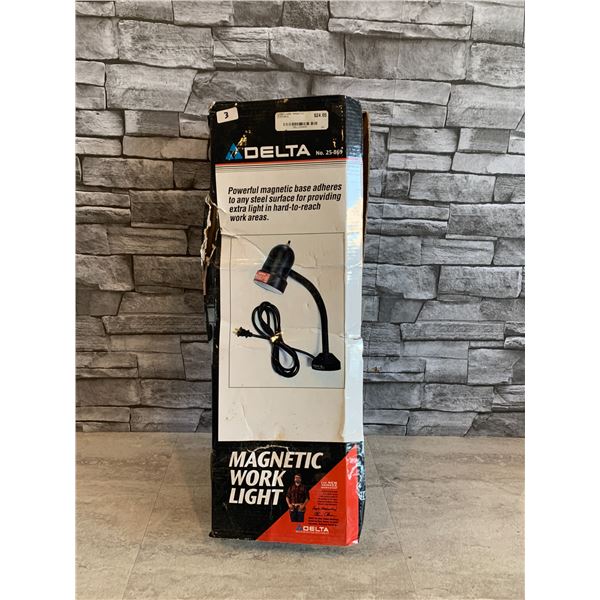 Delta Magnetic Base Light