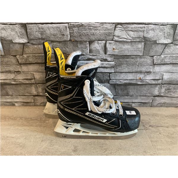 Bauer Supreme 1 S  Ice Skates Size Y 13