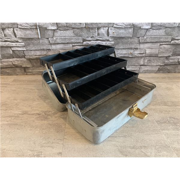 Umco Aluminum Fishing Takle Box