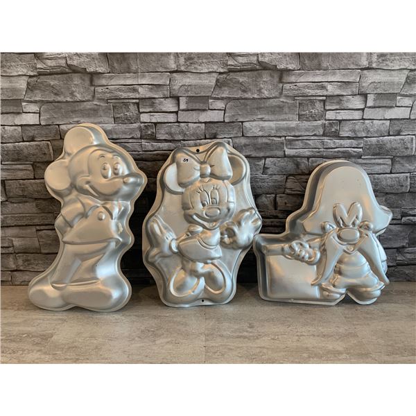 Lot of 3 Cartoon Figures Aluminum  Cake Pans