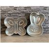 Image 4 : Lot of 2 Butterfly Bunny  Figures Aluminum  Cake Pans