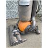 Image 10 : Dyson DC25 Upright Vacuum - As-Is - Turns on