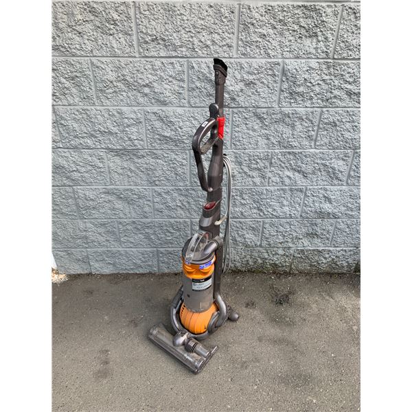 Dyson DC25 Upright Vacuum - As-Is - Turns on
