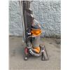 Image 7 : Dyson DC25 Upright Vacuum - As-Is - Turns on