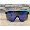 Image 3 : Lot of 2 Childs Pit Viper Sunglasses One Blue One Yellow