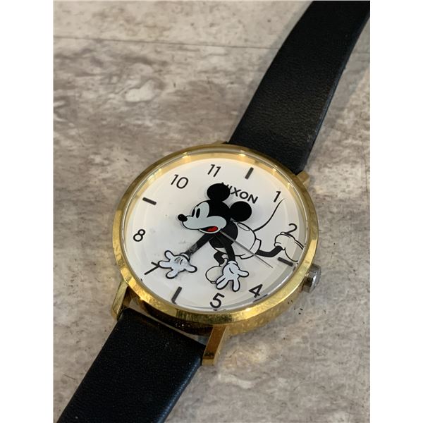 Nixon Disney The Arrow Watch - Mickey 90th Anniversary Collaboration