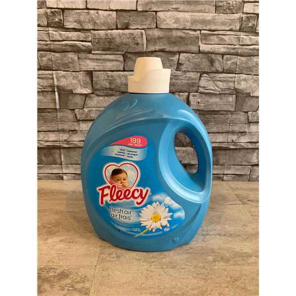 Fleecy Fresh Air Concentrated Fabric Softener 199 Loads 4.7L